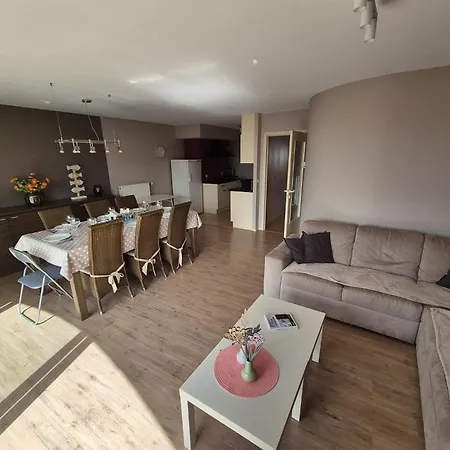 Ruim Duplex Appartement- 8p - Wandelafstand * Blankenberge