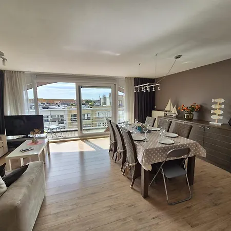 Ruim Duplex Appartement- 4p -8p - Wandelafstand Blankenberge
