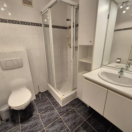 Daire Ruim Duplex Appartement- 8p - Wandelafstand Blankenberge